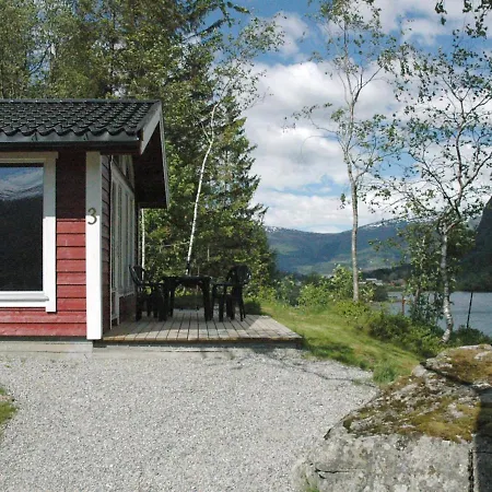 Two-bedroom In 3 *